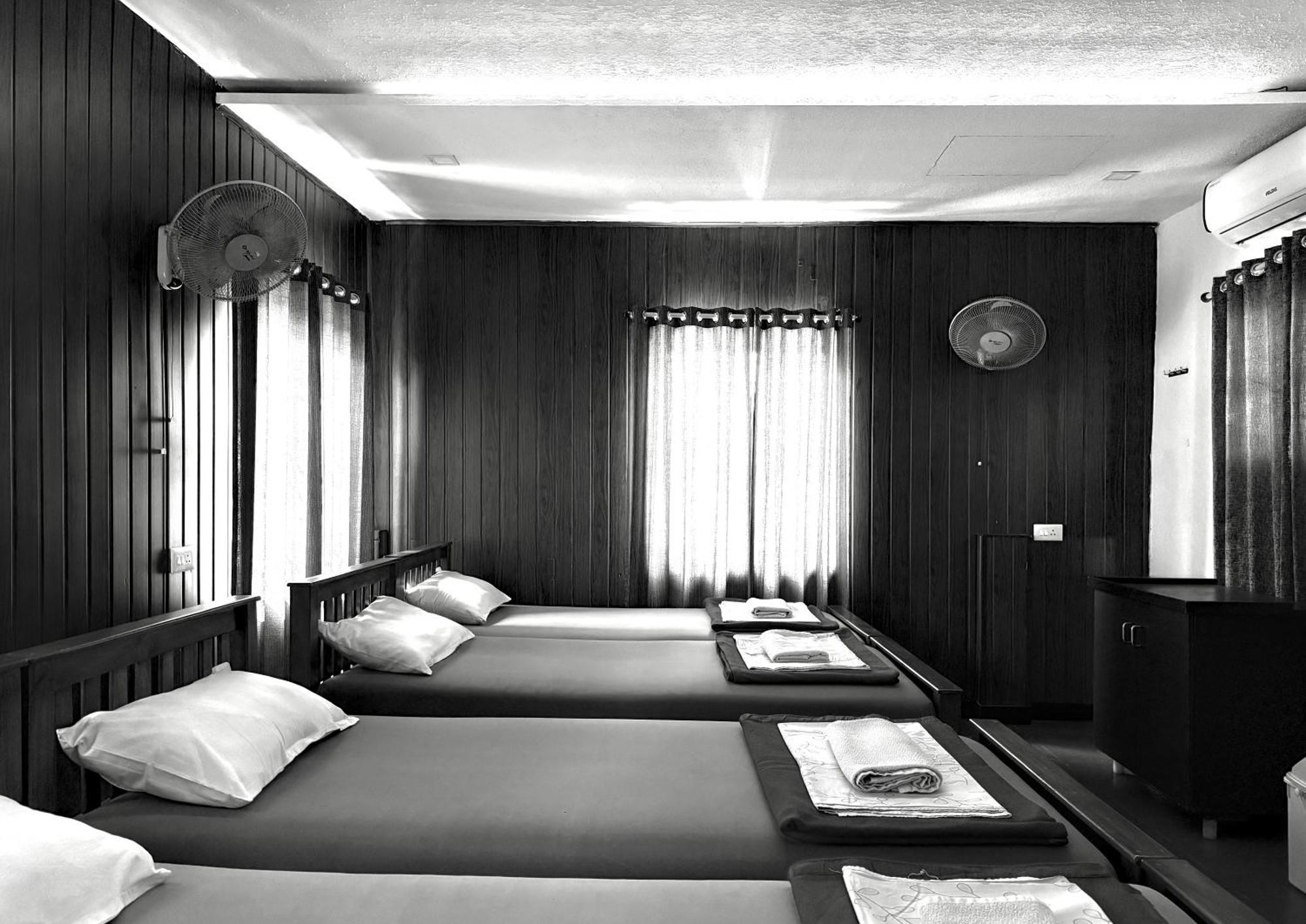 Reds Residency - Homestay Kochi Exterior photo